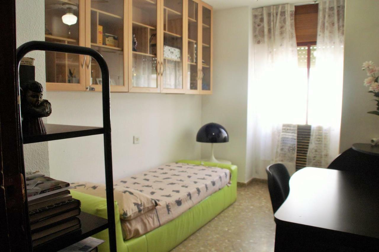 Lola Apartment Granada Bagian luar foto