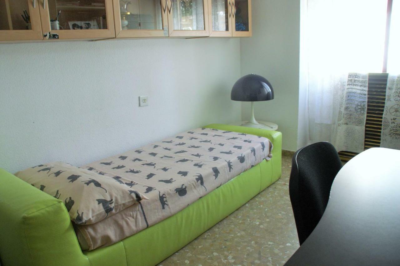 Lola Apartment Granada Bagian luar foto